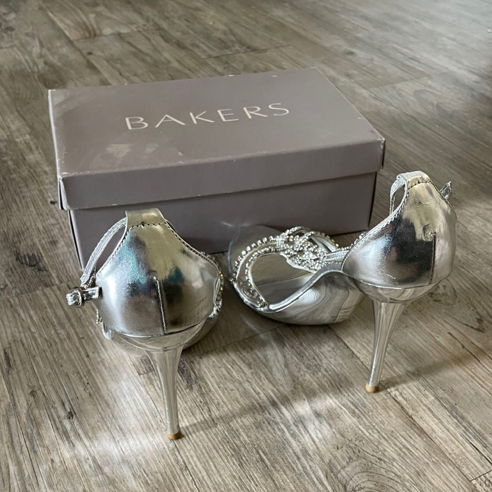 Women’s Silver Diamond Heels (10) - Picture 4 of 6